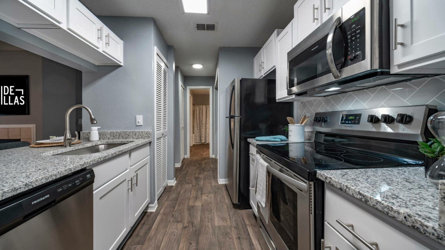 Newly Renovated Apartments in Jacksonville, FL Southside Villas